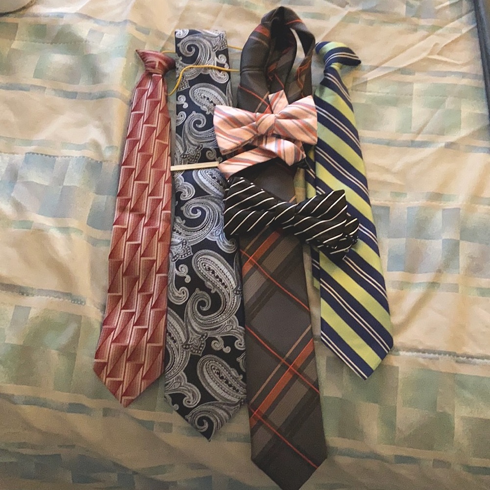 Neck ties and bow